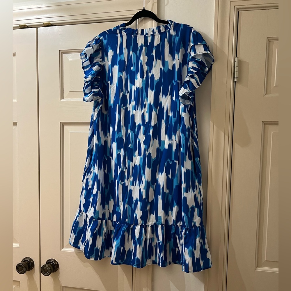 Blue and White Patterned Dress - Picture 3 of 7